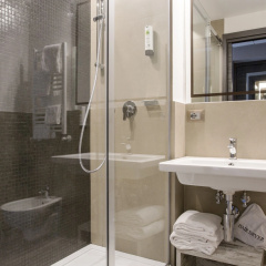 The Guardian Hotel - Bild 21