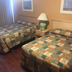 Surf Comber Motel thumbnail 2