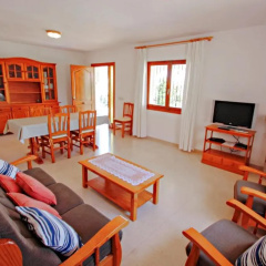 Laura-28A - traditionally furnished detached villa with peaceful surroundings in Calpe thumbnail 1
