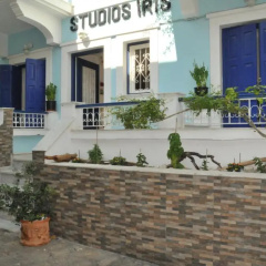 listing card gallery