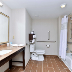 Hampton Inn & Suites California University-Pittsburgh thumbnail 9