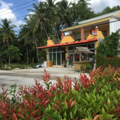 The Royhanna Beach House thumbnail 13