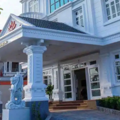 Royal Hotel Halong - Hon Gai