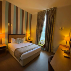 The Riverside House Hotel thumbnail 5