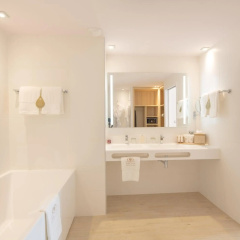 Akoya Hotel & Spa thumbnail 8