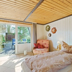 Beautiful Holiday Home in Friedrichsbrunn With Garden - Bild 3