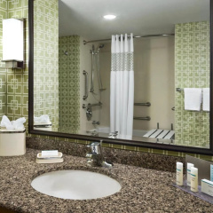 Hampton Inn & Suites Clayton/St. Louis-Galleria Area thumbnail 10