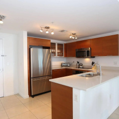 Sky City Apartments at Midtown - Bild 19
