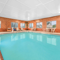 Super 8 by Wyndham Ottumwa thumbnail 9