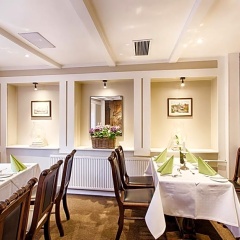 Hotel And Restaurant Zum Roten Tore - Bild 11