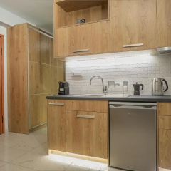 Sunrise Rent Rooms thumbnail 14