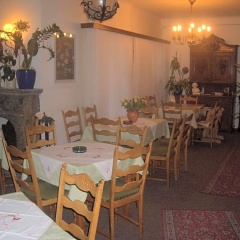Adam - Bild 11