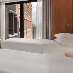 Hilton The Hague thumbnail 3