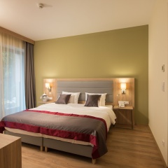Akeah Verdi Budapest - Bild 8