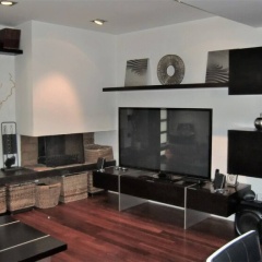 House With Pool, Garden And Well Communicated - Bild 4