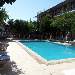 Ipsos Hotel - Bild 11