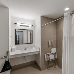 Spark by Hilton Midland South thumbnail 46