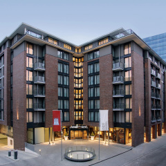 Lindner Hotel Hamburg Am Michel, part of JdV by Hyatt - Bild 1