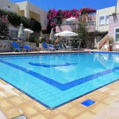 Mariliana Hotel thumbnail 12