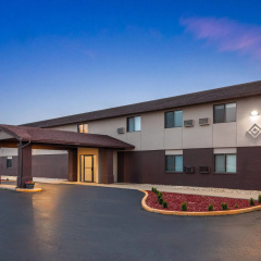 Baymont by Wyndham Oshkosh Airport thumbnail 7