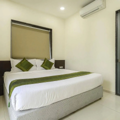 OYO 16703 Hotel The Platinum thumbnail 2