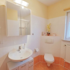 Beautiful Apartment With Romantic Garden and Cosy Terrace - Bild 6