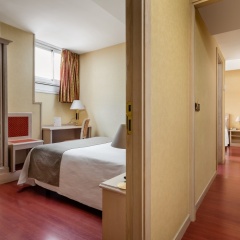 Petit Palace Aston Hotel - Bild 13