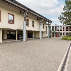 Autobahnrasthaus & Motel Baden-Baden - Bild 1