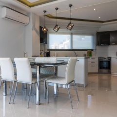 Amazing Holiday Apt with Ocean Views - Bild 10