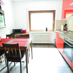 Haus am Hang - Bild 2
