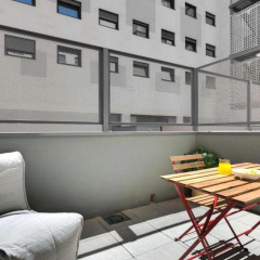 Livensa Living Studios Malaga Feria - Bild 11