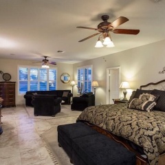 The Sound Of Freedom By Signature Vacation Rentals thumbnail 4