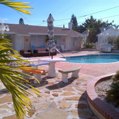 The Bungalows thumbnail 12