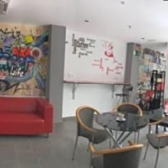New Art Hostel Albergue Juvenil - Bild 2