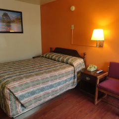 Sunset Motel thumbnail 17
