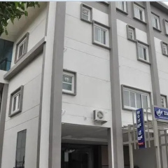 The SSLR Hotel thumbnail 6