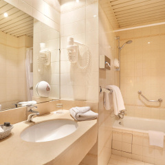 The Originals City, Hôtel Paix République, Paris - Bild 9