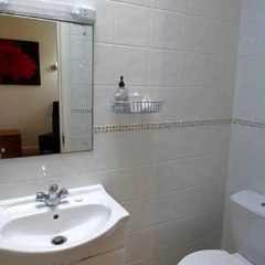 Marple Cottage Guest House thumbnail 9