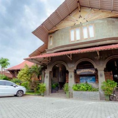 Mahkota Plengkung Hotel by ecommerceloka - Bild 12