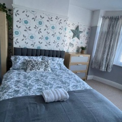 Maple Leaf Guest House thumbnail 5