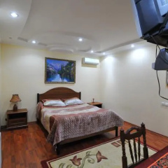 Sungate Guest House thumbnail 2