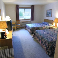 The Pinewood Lodge thumbnail 3