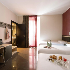 Hotel Five - Bild 1