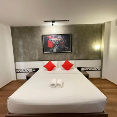 The S Hotel thumbnail 40