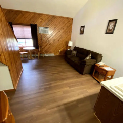 Woodlands Inn & Suites thumbnail 31