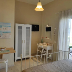 Thalassa Apartments & Studios thumbnail 4