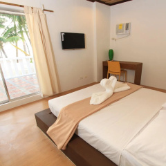 The Rose Pike at Boracay thumbnail 5
