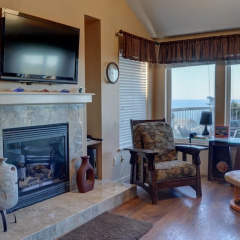 Sunset By The Sea 3 Br home by RedAwning thumbnail 2