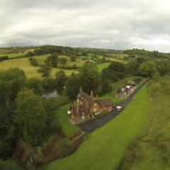 Worralls Grove Guest Farm House thumbnail 3