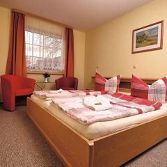 Hotel am Stadtwald thumbnail 3